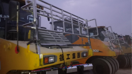 Road roller safety rules: 1 pr